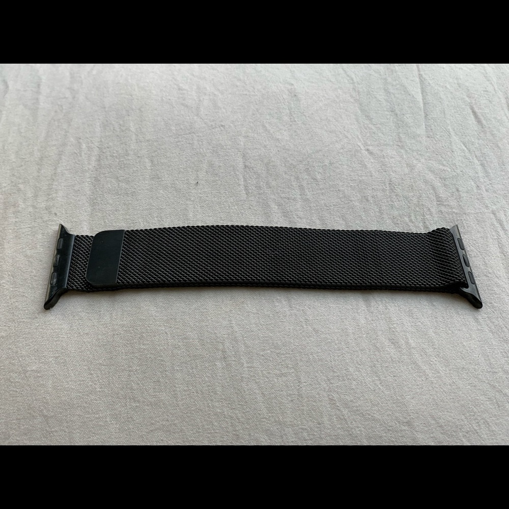 42mm magnetic Apple Watch band